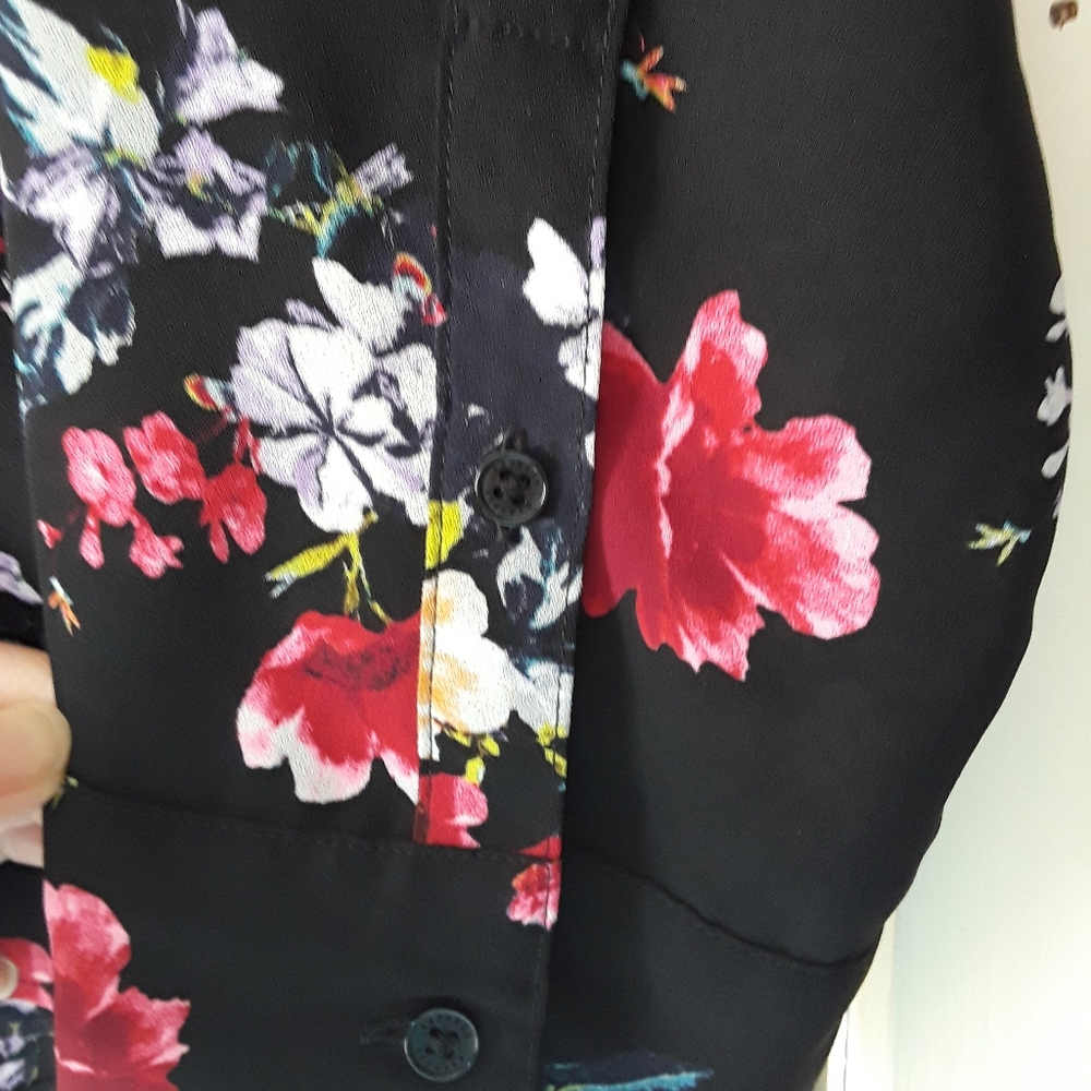 Pre-owned Express Black Floral Print Portofino Slim Fit Blouse Size L - Picture 4 of 6